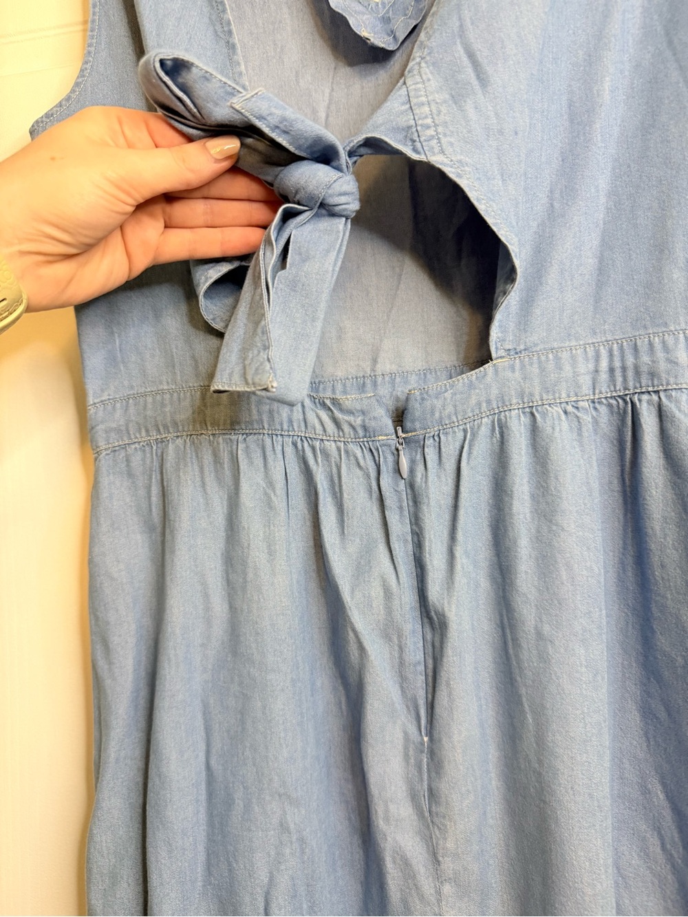 Levi’s Denim Dress - Picture 3 of 4